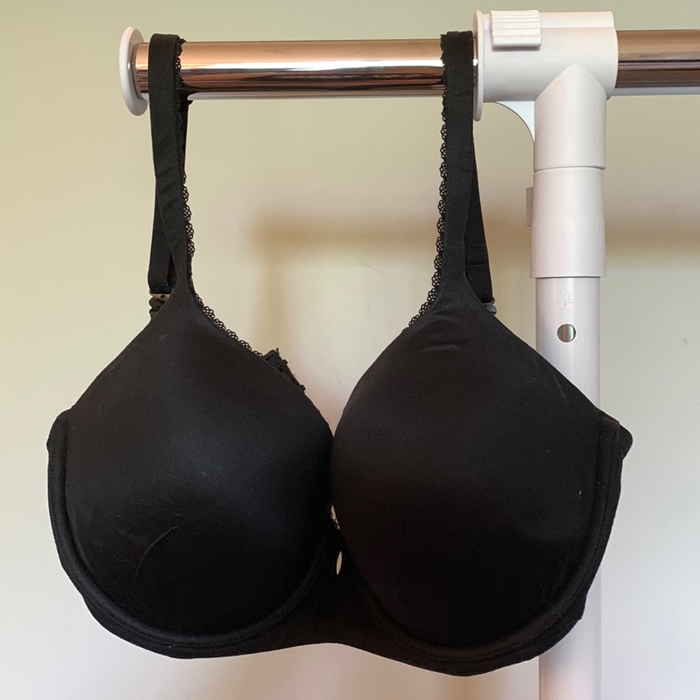32DDD Victoria’s Secret Body by Victoria Lined Demi